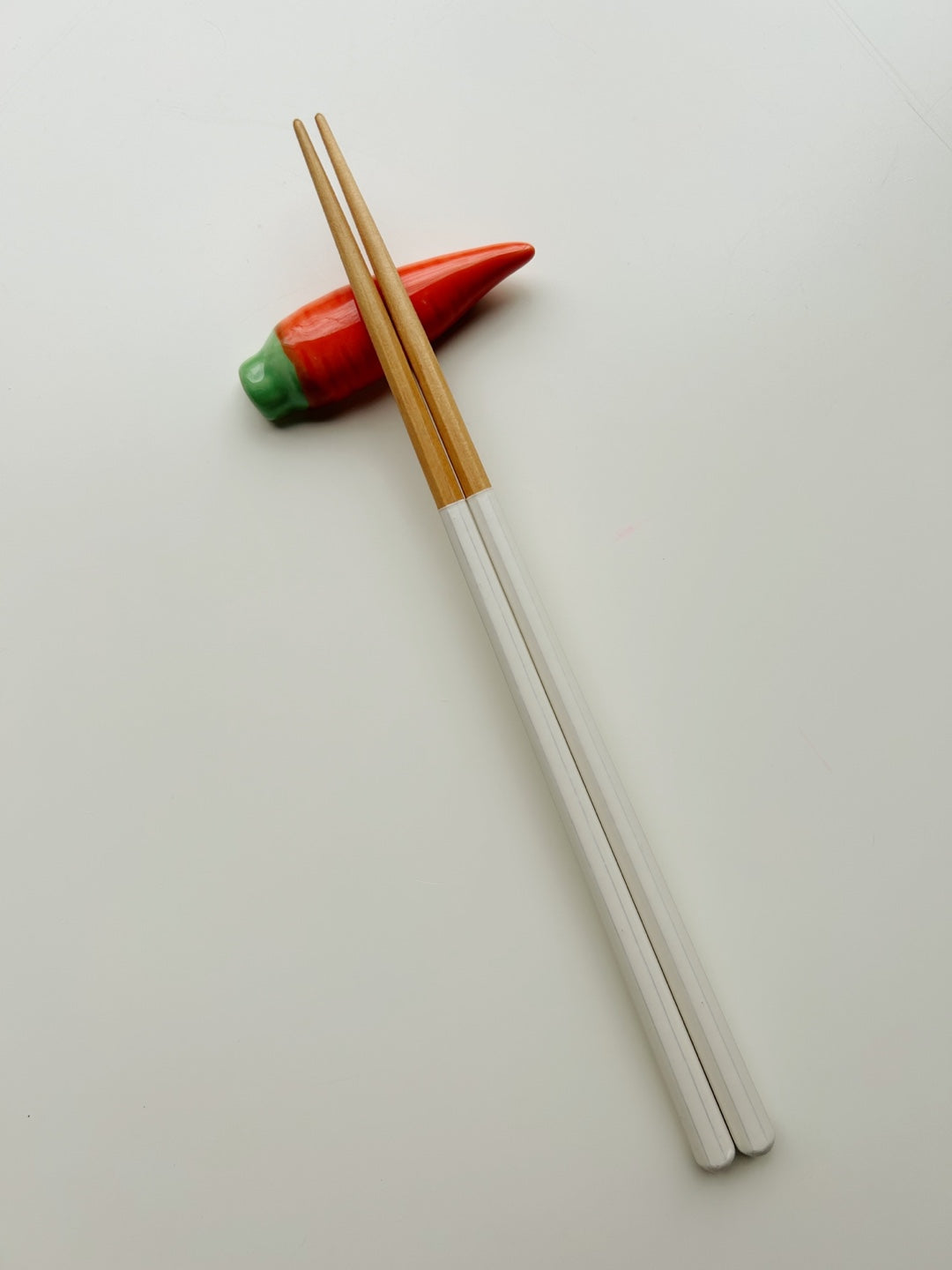 Vegee Chopstick Rest