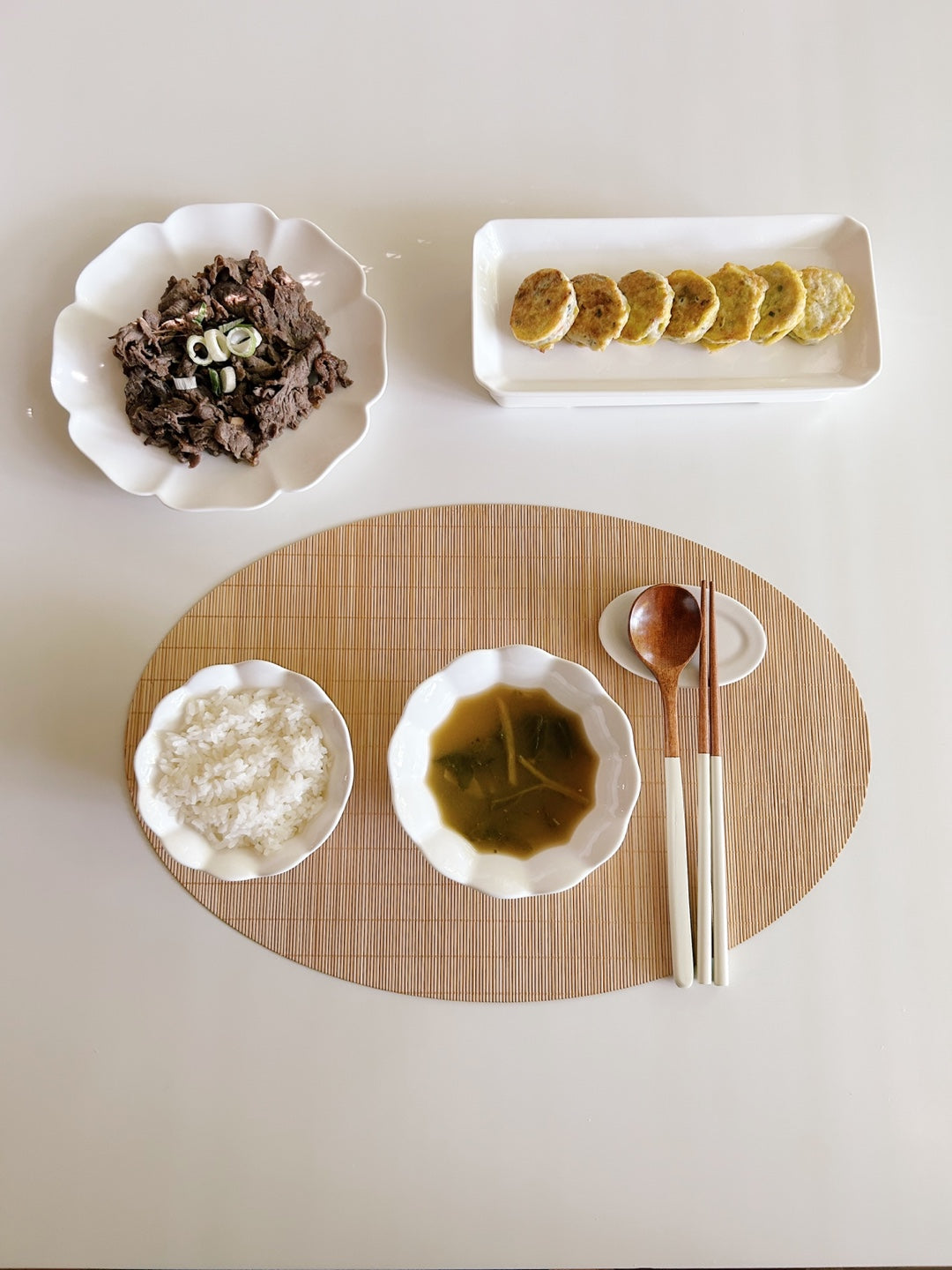 Bliss Rectangle Footed Plate