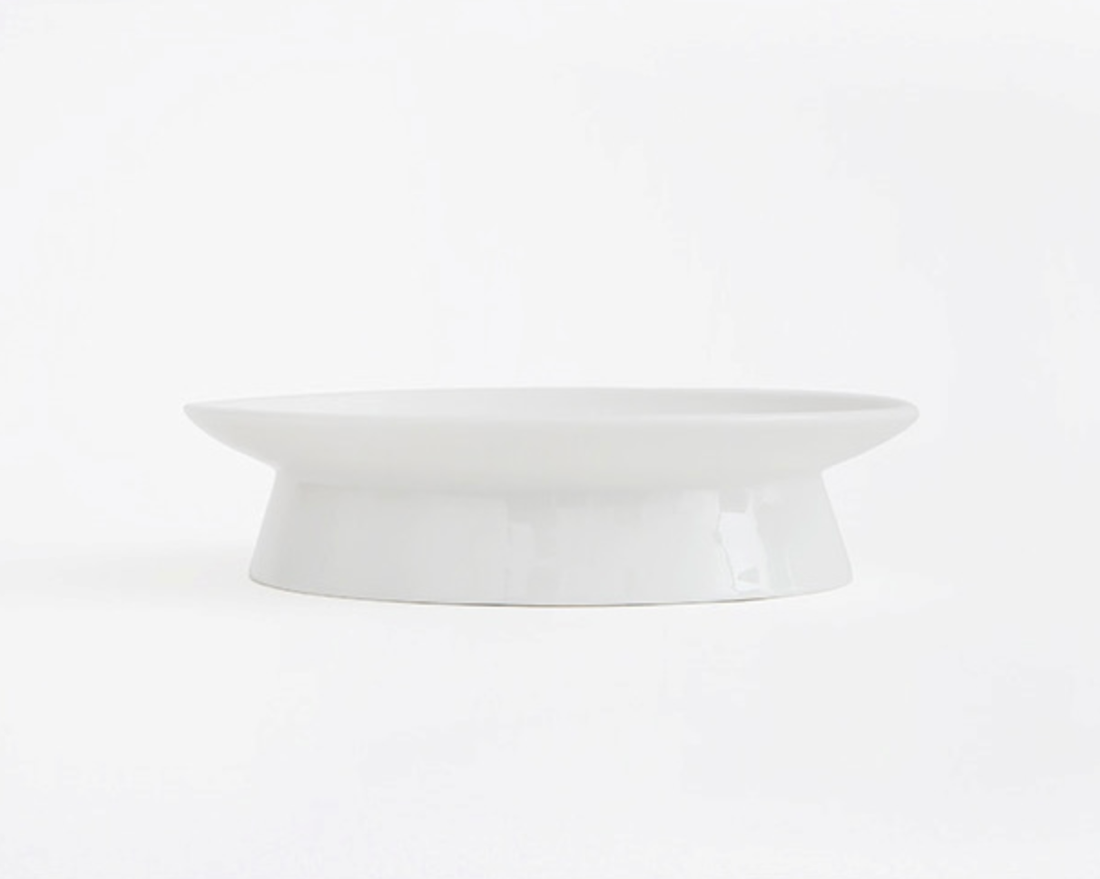 Simple White Footed Plate