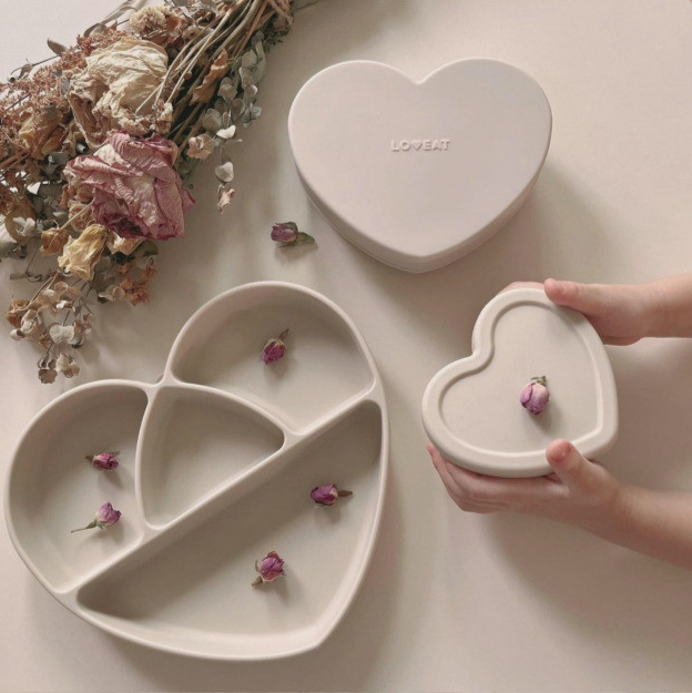Heart Silicone Suction Plate image 0