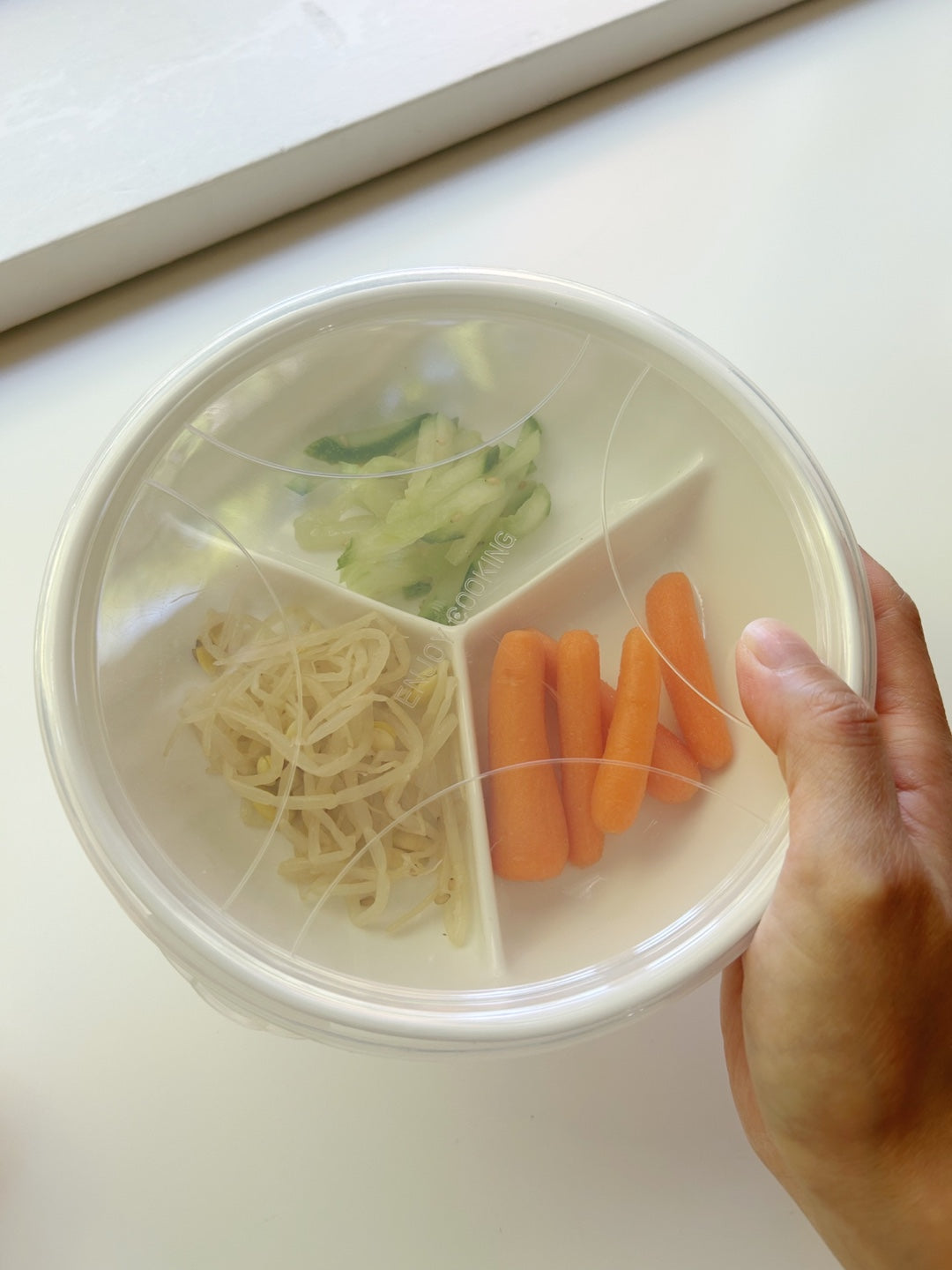 Round Divided Plate and Lid Set
