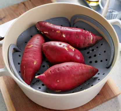 Winged Silicone Steamer