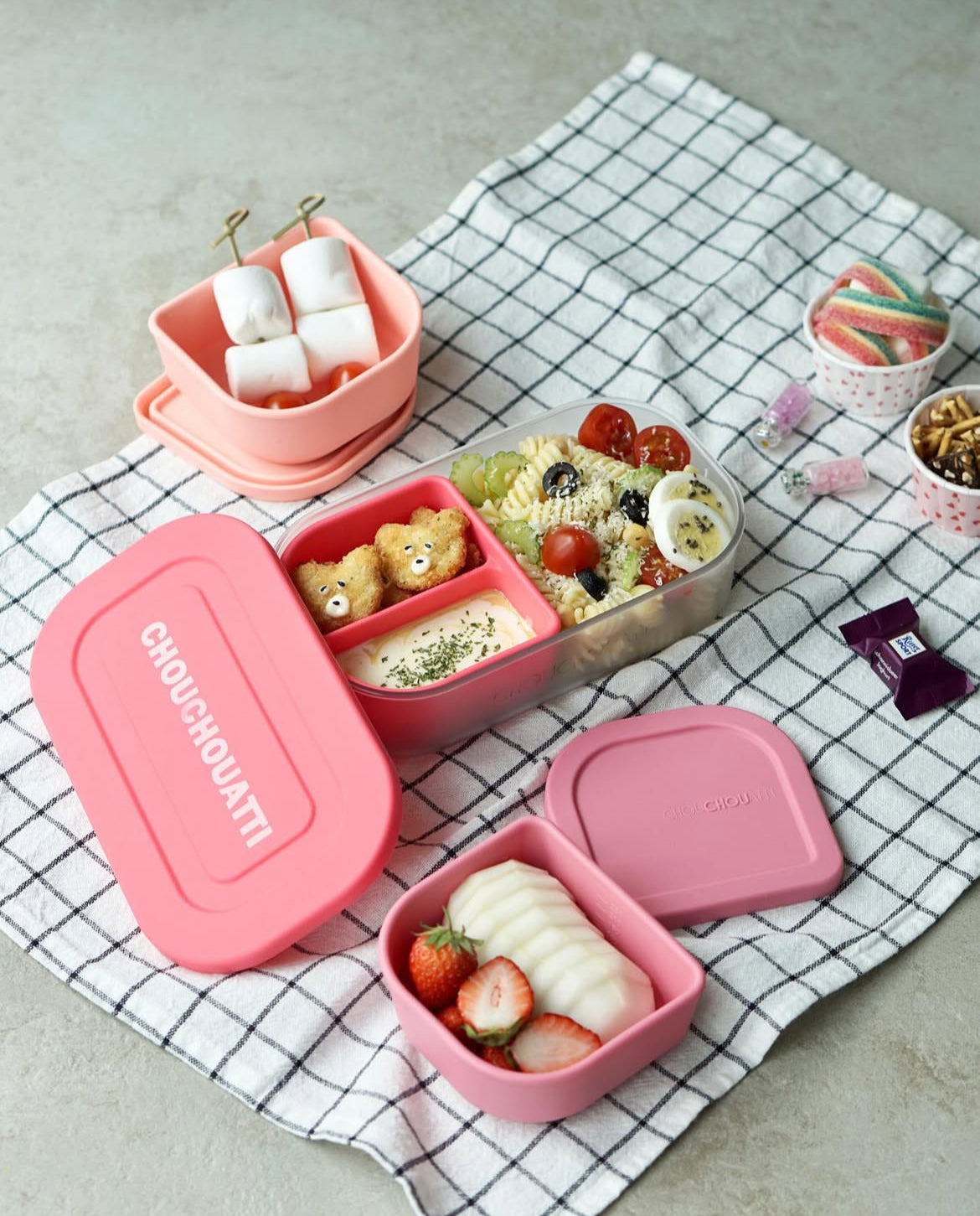 pink silicone lunchbox
